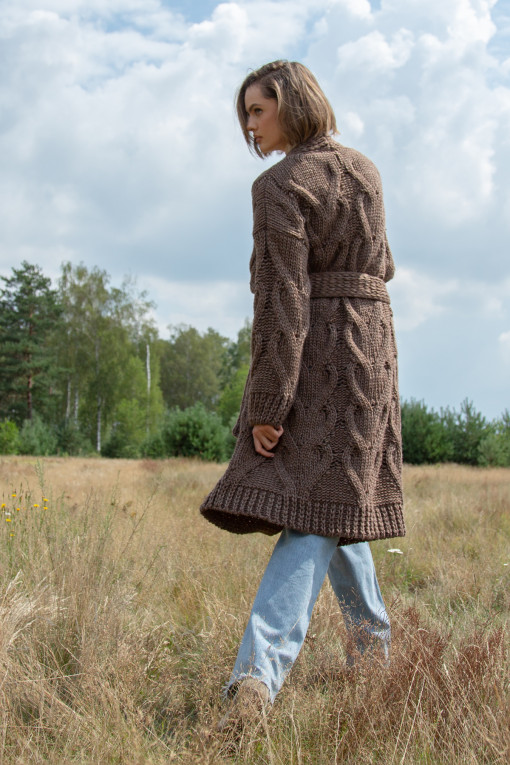 Long woolen cardigan with decorative chunky knit F1261 espresso